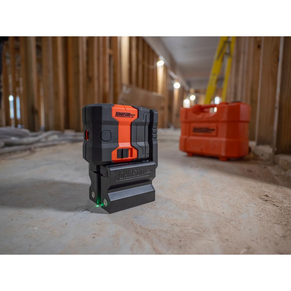 Self-Leveling 3 Dot Laser Level with Magnetic Base and Carry Case V15210