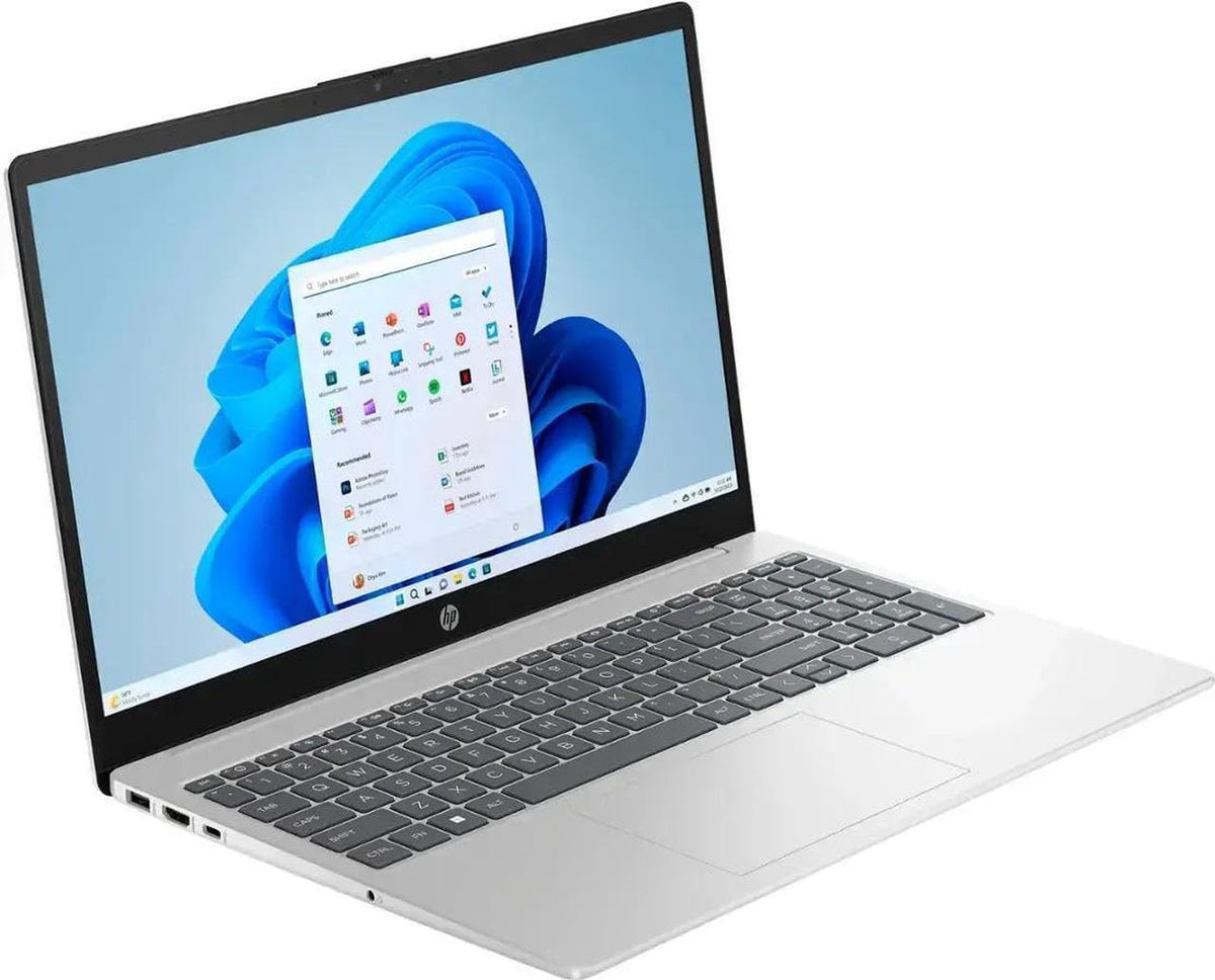 15.6" HD Touch Screen Laptop Intel Core i5 8GB RAM 512GB SSD Silver O965007
