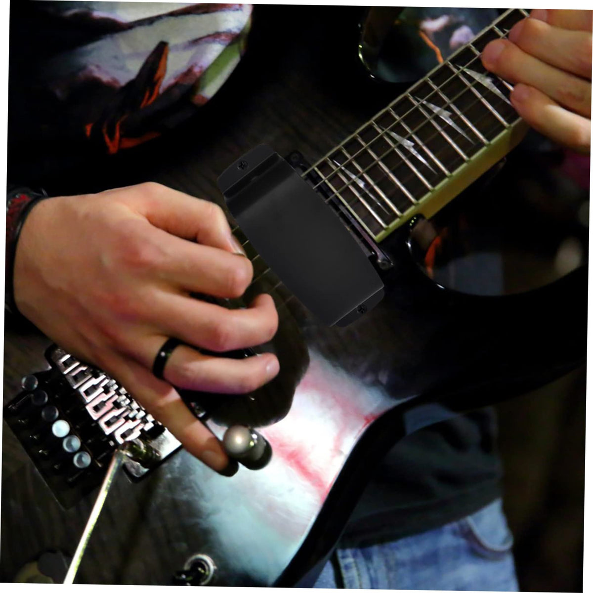 Bass Pickup Cover R754